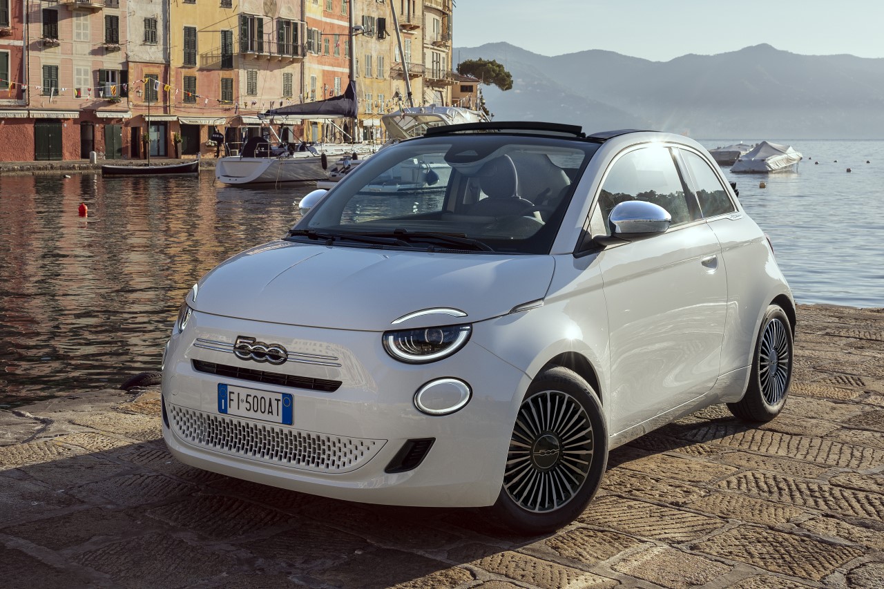 Fiat 500 Hybrid s otvorenim krovom dobio specijalnu seriju Dolcevita